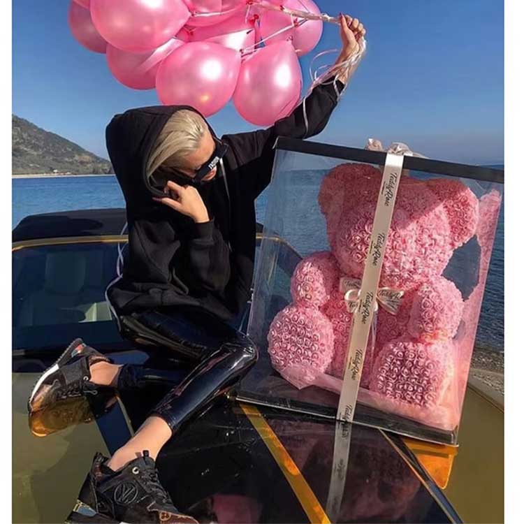 گلاب پھول ٹیڈی بیر